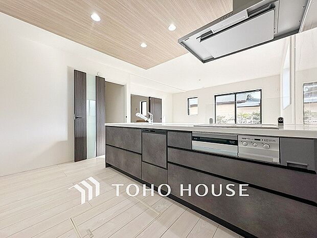 家族の健康を支えるキッチン。毎日使う場所だから気持よく使えて、居心地の良い空間に。