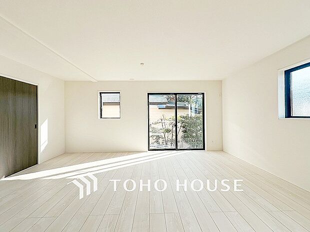 空気感という居心地の良いBGMは、暮らしのステージを彩り、心のやすらぎと満足感を与えてくれます。