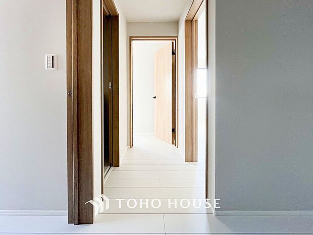 環境の良い場所にセンス良く暮らしたい、こだわりの室内には至福のシーンが繰り広げられます。