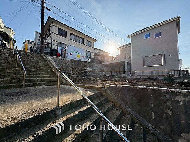 忙しく過ぎゆく日常を置き去るほど、ゆったりした時間が流れる住環境。