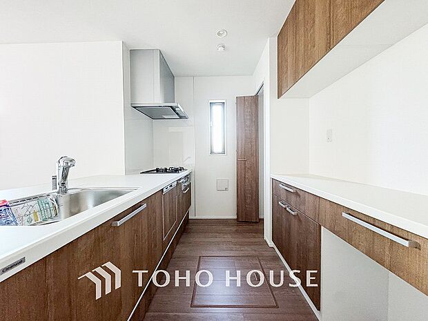 家族の健康を支えるキッチン。毎日使う場所だから気持よく使えて、居心地の良い空間に。