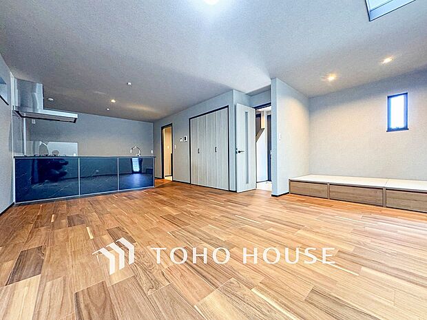 落ち着いた雰囲気に包まれた伸びやかな空間で、ゆったりと家族団らんの時間を過ごせます。