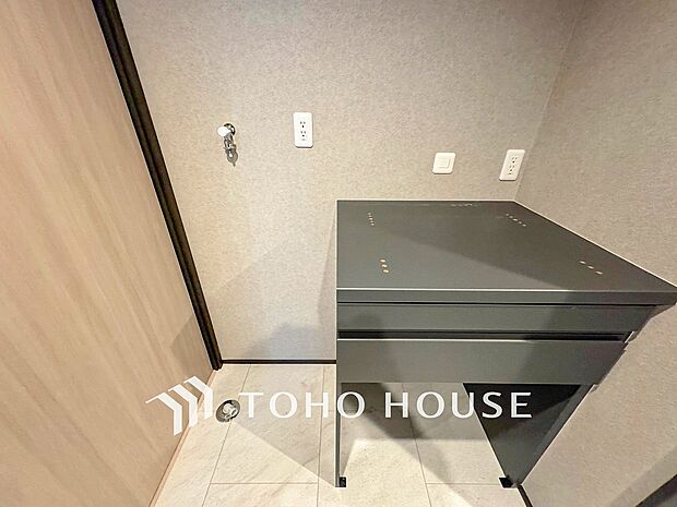 洗濯機を配置しても十分なスペースを確保しております。