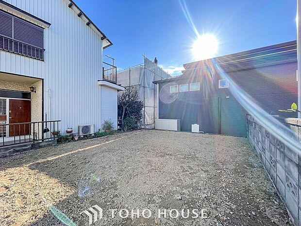 忙しく過ぎゆく日常を置き去るほど、ゆったりした時間が流れる住環境。