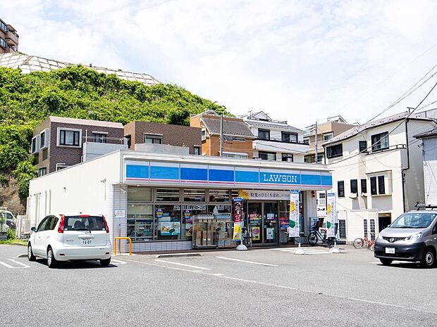 24時間営業ですので、急な買い物に便利です。