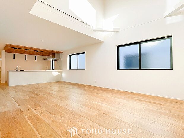 美味しいお料理も楽しいお喋りもキッチンを中心に広がります。