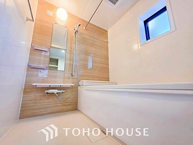 一日の疲れが癒される優雅なバスタイムを堪能できるゆとりあるバスルームです。