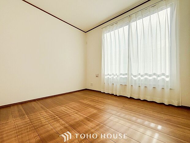 1日の疲れを癒し、心地よく寛げるようゆったりとした広さを確保しています。