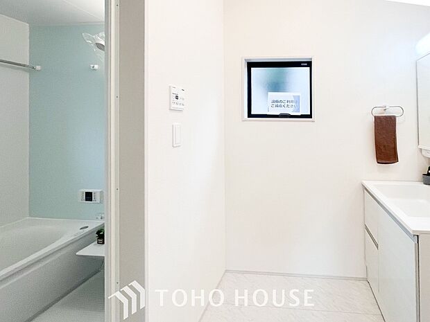 パウダールームはナチュラルな雰囲気で清潔な印象。