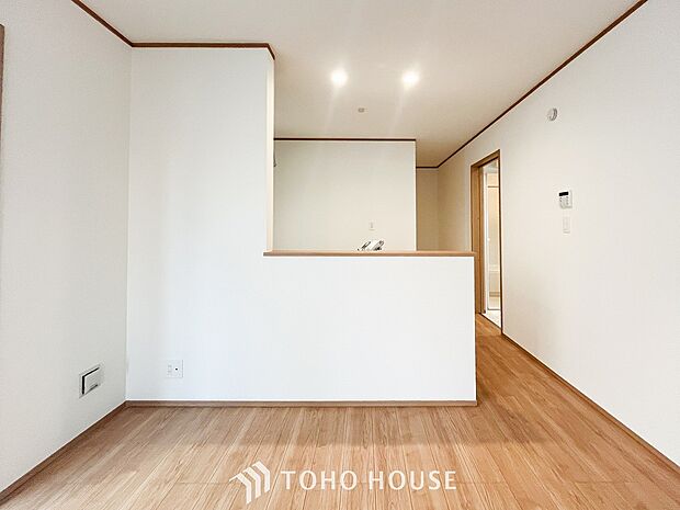 太陽の恵みを一気に受けた明るくお住まい。吹きぬける風を感じながら爽やかで風通しの良い暮らし。