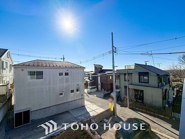 開放的で気持ちの良い眺望と青い空を満喫できます。