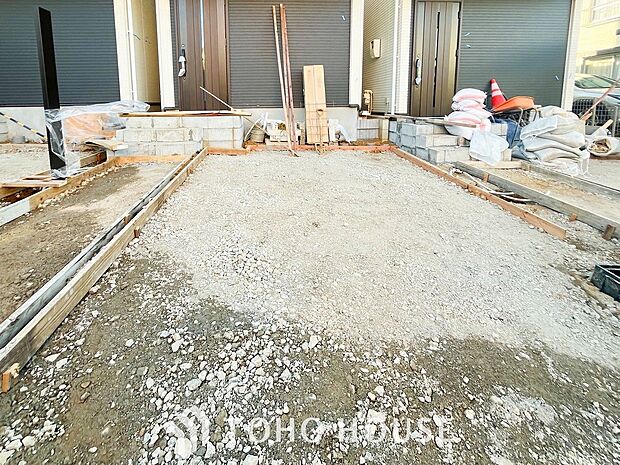 カースペースもゆとりある空間を保っています。