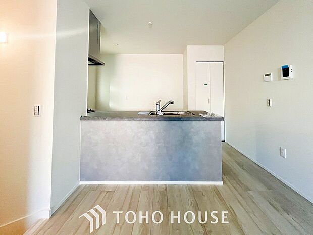 ここにはみんなが集い、食事と楽しい会話が始まるスペース。