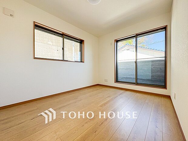 通風・採光にも優れ、心地よい光と風があふれています。