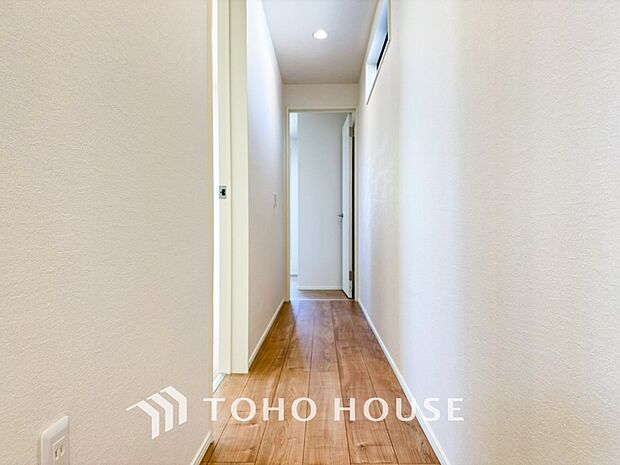 環境の良い場所にセンス良く暮らしたい、こだわりの室内には至福のシーンが繰り広げられます。