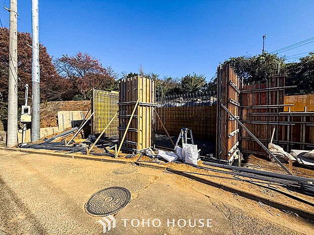 閑静な住宅地で小さなお子様がいるご家族にも安心な住環境が魅力です。