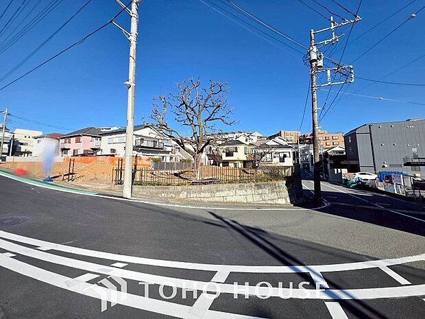 都市機能の利便性と暮らしやすさに満たされた住環境。心地よい陽光と風が舞い込みます。