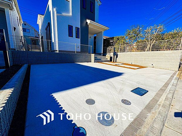 カースペースもゆとりある空間を保っています。