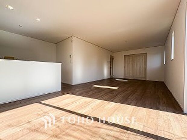 美味しいお料理も楽しいお喋りもキッチンを中心に広がります。