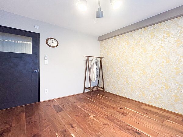 環境の良い場所にセンス良く暮らしたい、こだわりの室内には至福のシーンが繰り広げられます。