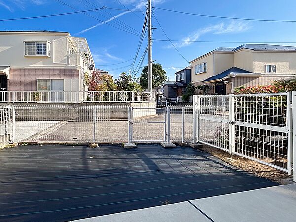 開放的で気持ちの良い眺望と青い空を満喫できます。