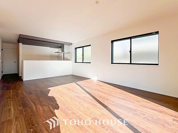 美味しいお料理も楽しいお喋りもキッチンを中心に広がります。