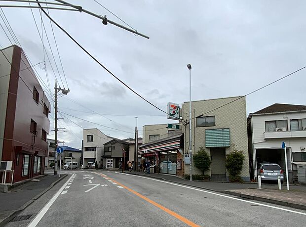 24時間営業ですので、急な買い物に便利です。