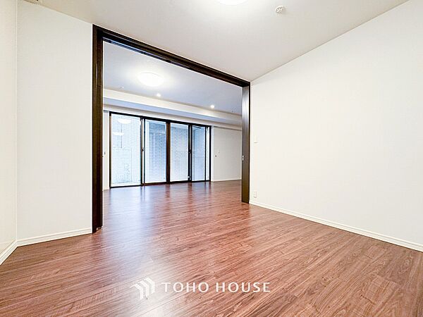 環境の良い場所にセンス良く暮らしたい、こだわりの室内には至福のシーンが繰り広げられます。