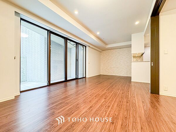 ここにはみんなが集い、食事と楽しい会話が始まるスペース。