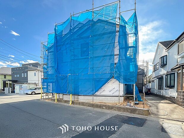 閑静な住宅街の陽当りに恵まれた土地で寛ぎに満ちた生活を。