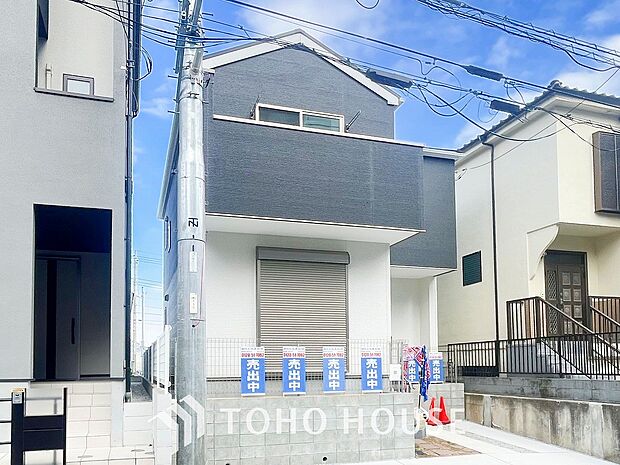 表現された空間が豊かな光と風を纏い、上質な暮らしの時間を育むメインステージです。