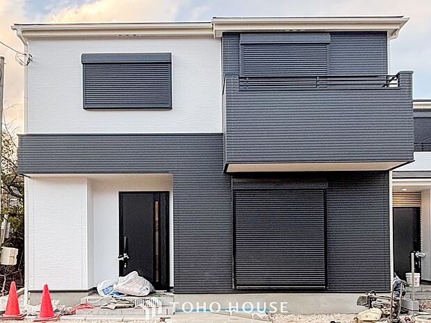 閑静な住宅街の一角、ひと時のくつろぎが生まれ、ゆっくりと愛着が育まれていきます。