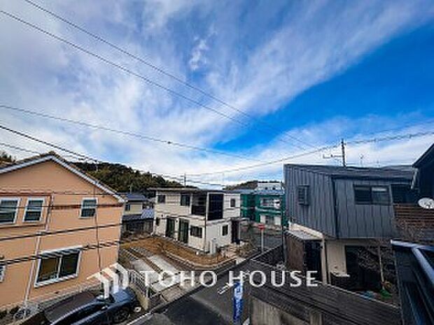 開放的で気持ちの良い眺望と青い空を満喫できます。