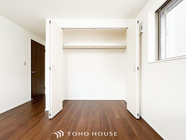 収納スペースもあり、生活しやすい居住スペースです。