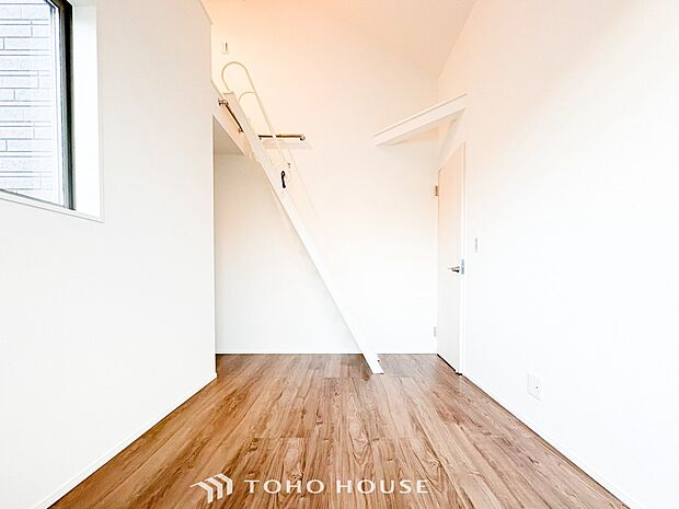 収納スペースもあり、生活しやすい居住スペースです。