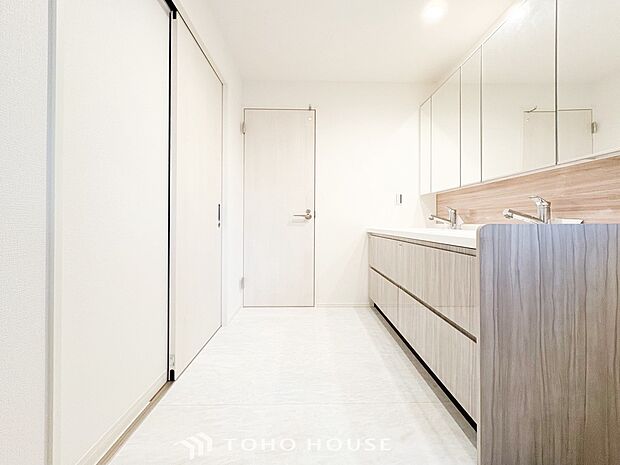 洗面台・洗面所ご家族の1日が始まり、1日の終わりを締めくくる洗面空間。