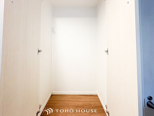空間を余すところなく有効利用した収納は生活空間をより上質なものにしてくれるでしょう。