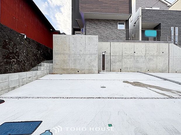 カースペースもゆとりある空間を保っています。