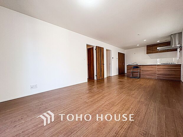 美味しいお料理も楽しいお喋りもキッチンを中心に広がります。