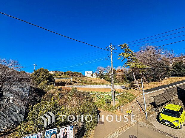 開放的で気持ちの良い眺望と青い空を満喫できます。