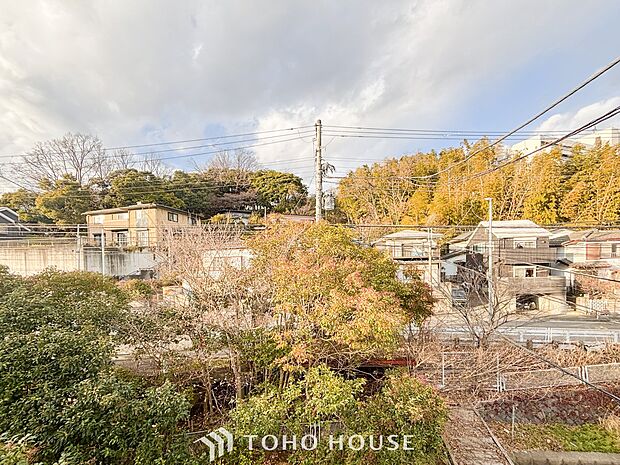 開放的で気持ちの良い眺望と青い空を満喫できます。