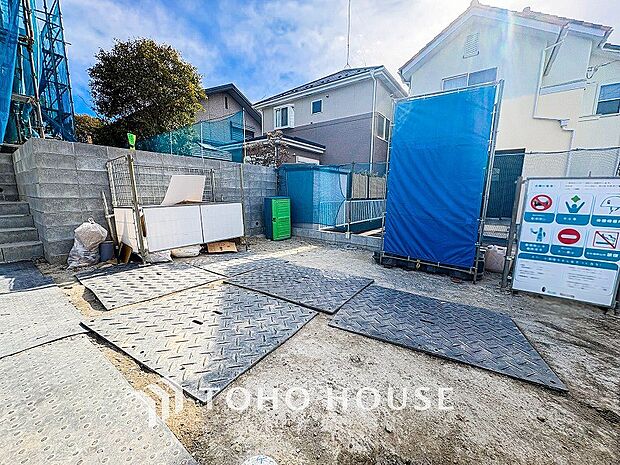 カースペースもゆとりある空間を保っています。