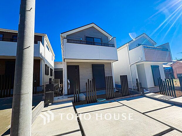 閑静な住宅街の一角、ひと時のくつろぎが生まれ、ゆっくりと愛着が育まれていきます。