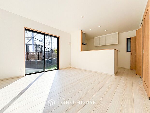 美味しいお料理も楽しいお喋りもキッチンを中心に広がります。