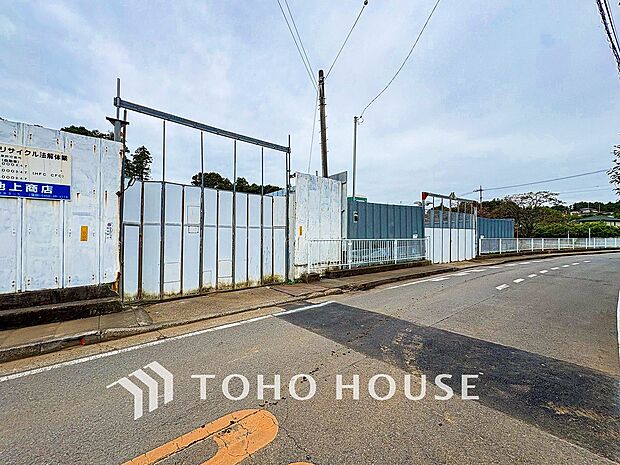 落ち着きのある閑静な住宅街。きっとここからご家族のかけがえのない想い出が作られることでしょう。