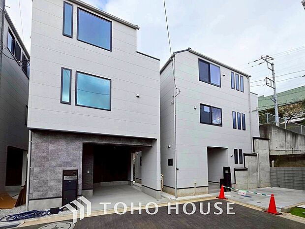 表現された空間は豊かな光と風を纏い、暮らしの時間を豊かにしてくれます。