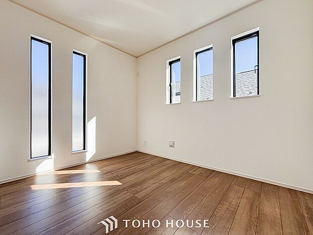 通風・採光にも優れ、心地よい光と風があふれています。