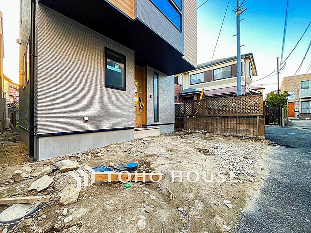 カースペースもゆとりある空間を保っています。