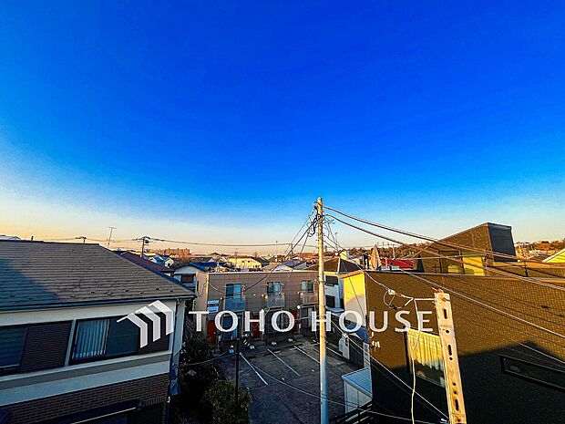 開放的で気持ちの良い眺望と青い空を満喫できます。