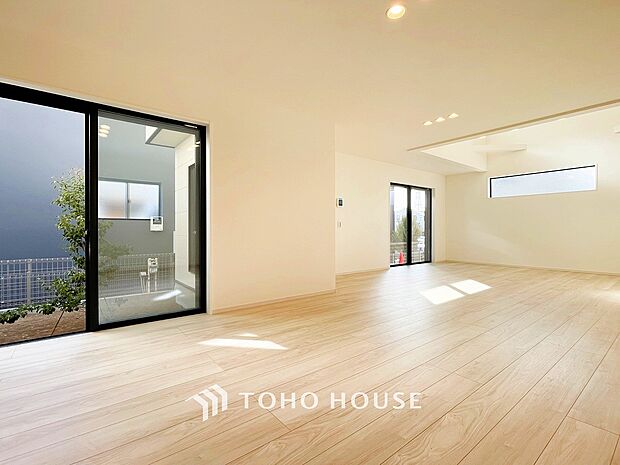 ご家族やお客様との時間など、多くの時を刻む空間。何気なく過ぎる時でさえも上質なひと時に。